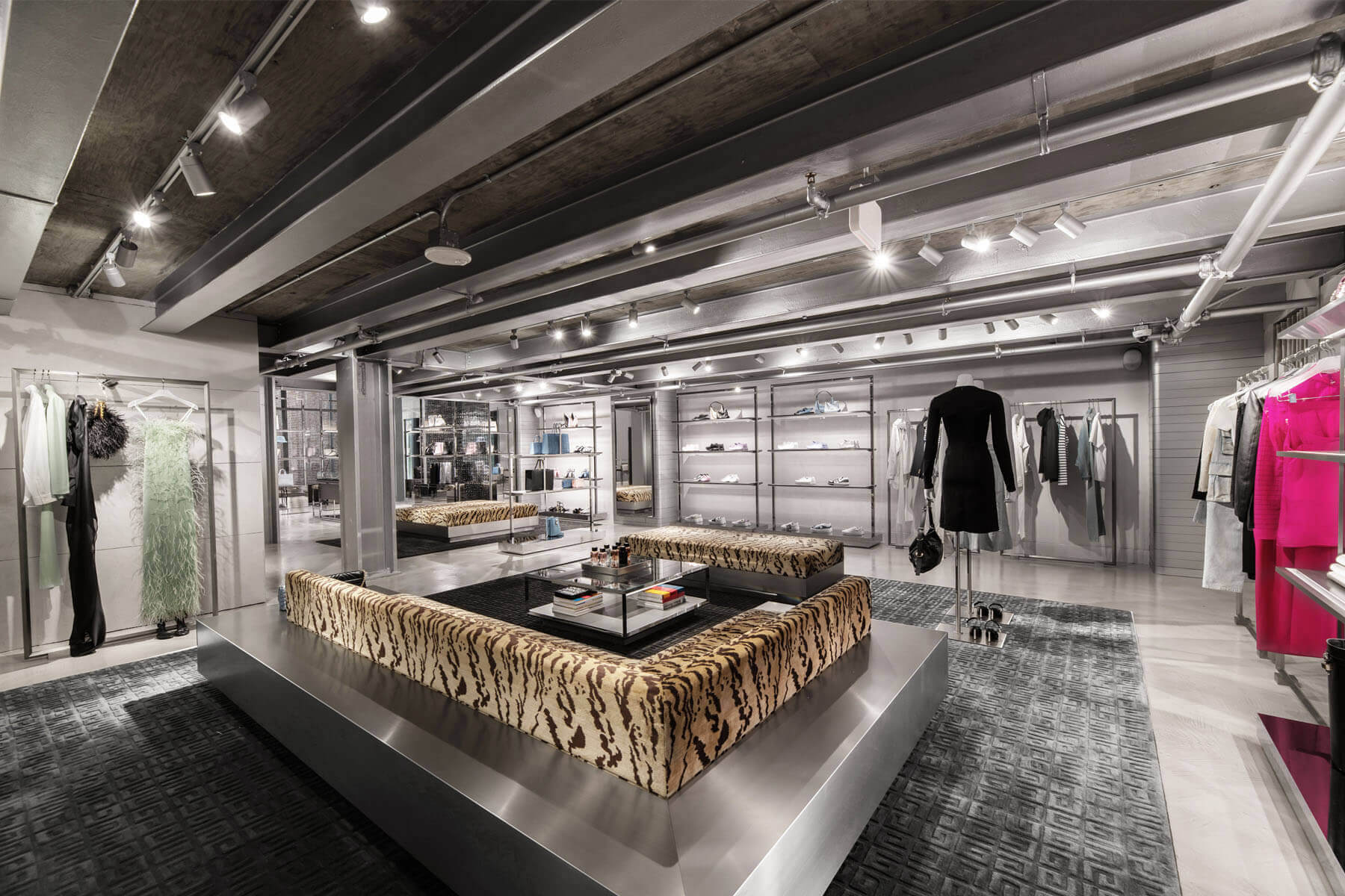 Louis Vuitton - Boutique in Los Angeles