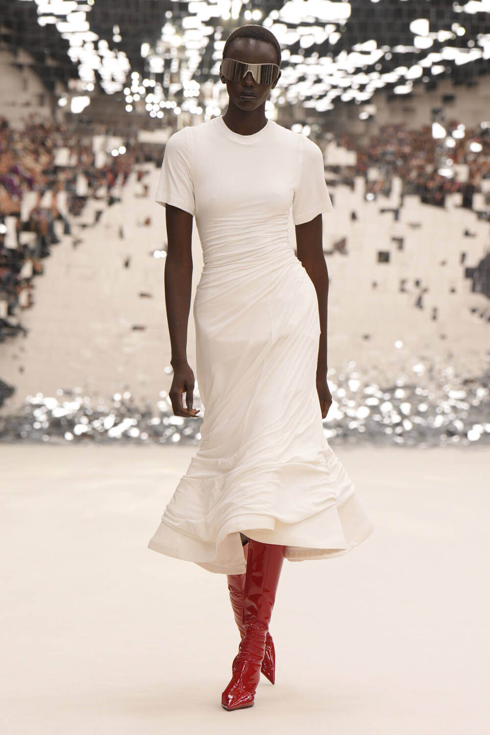 LOOK: ACNE SHOW(Paris Haute Couture)