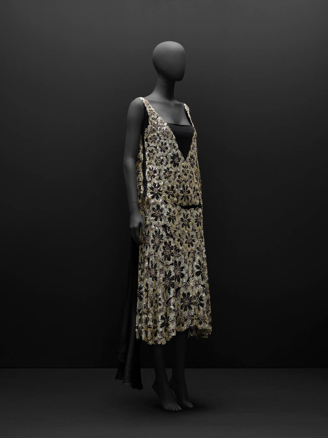 Evening Dress Coco Chanel, 1937 The Metropolitan Museum of Art