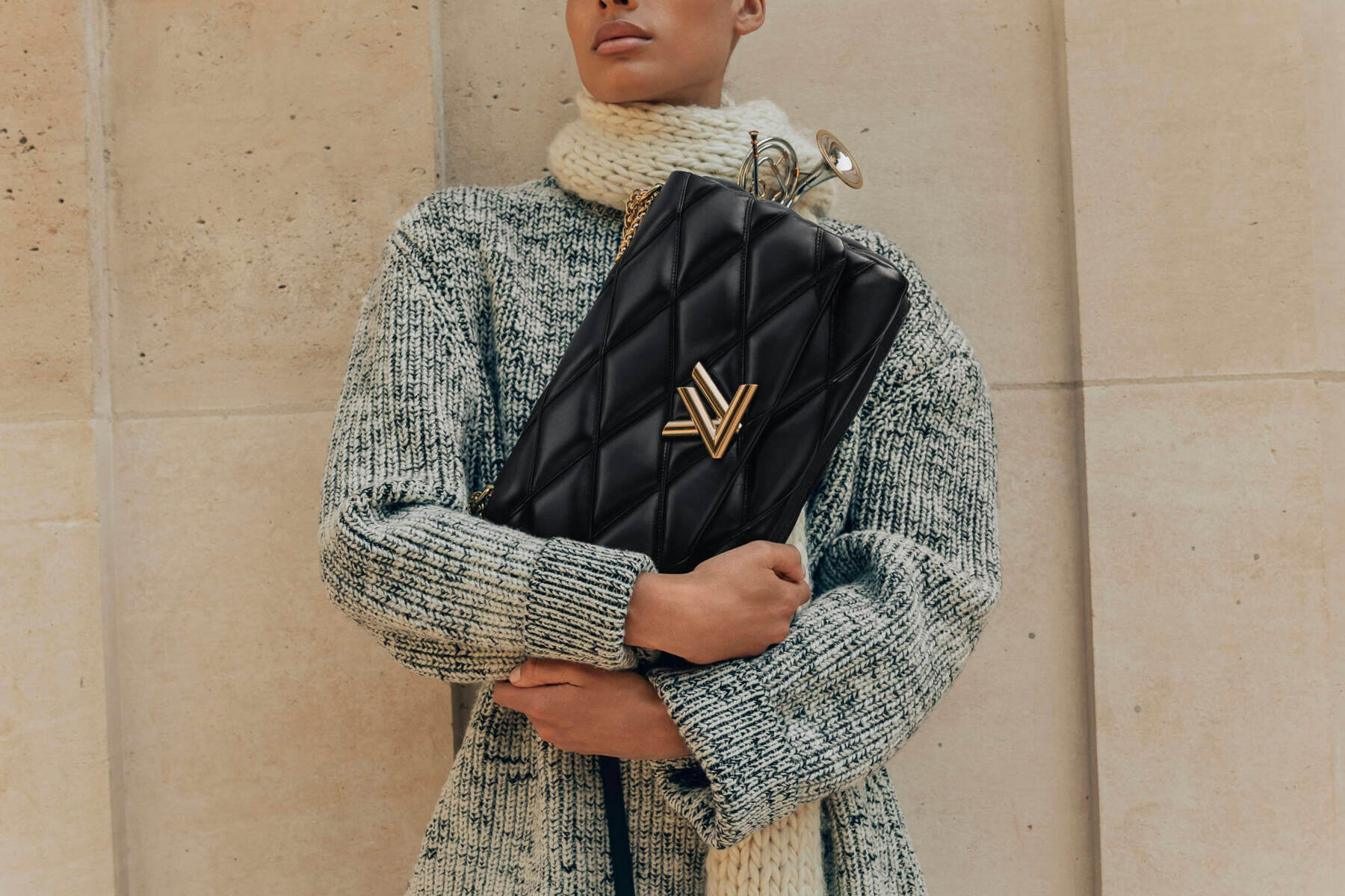 Louis Vuitton 2000's Chain Strap Y2k Pochette Shoulder Bag For